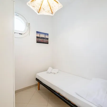 Fronte Mare-sweet Home-free Parking Apartment