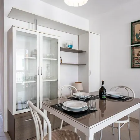 Apartment Fronte Mare-sweet Home-free Parking Marina Di Pisa