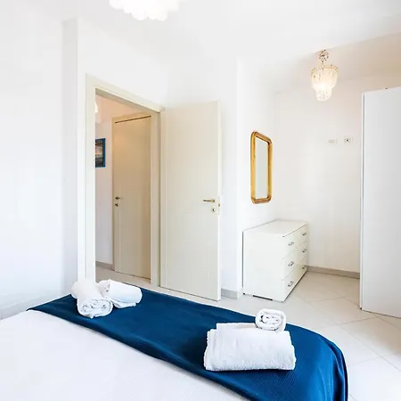 Apartment Fronte Mare-sweet Home-free Parking Marina Di Pisa