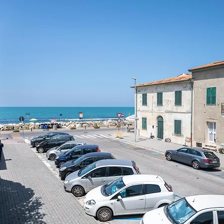 Apartment Fronte Mare-sweet Home-free Parking *